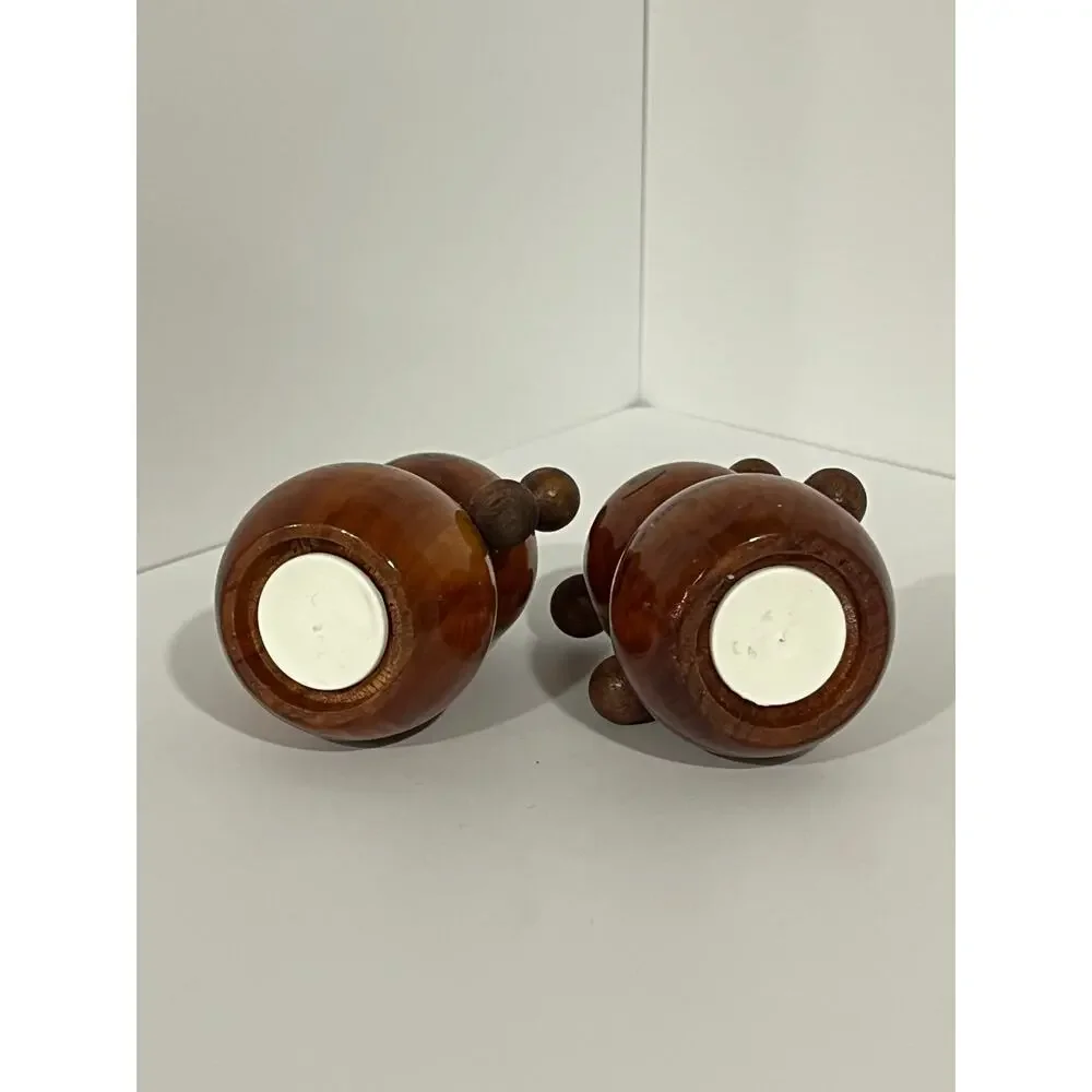Vintage Wood Bear Salt Pepper Shakers Cave of the Winds Colorado Souvenir‎ Set